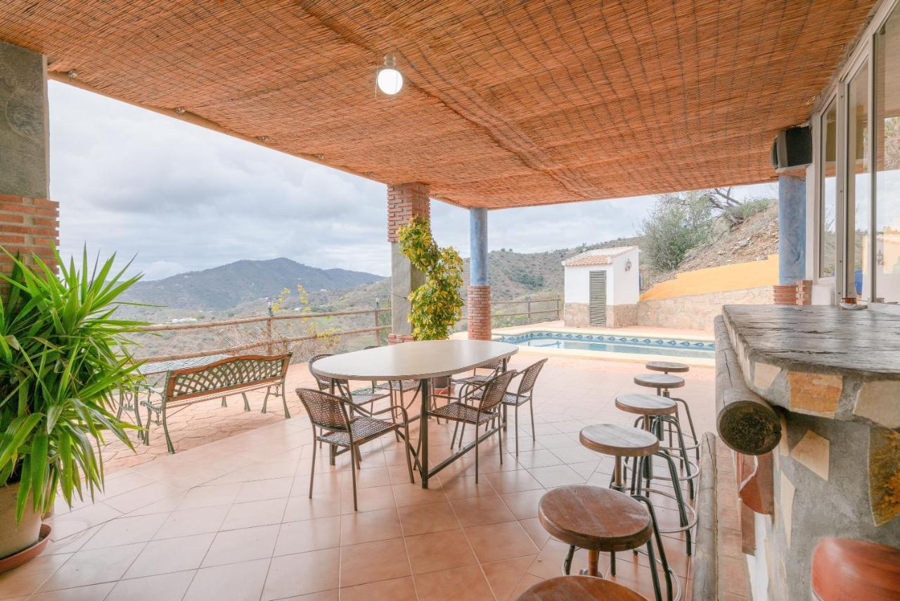 Cortijo La Encina Villa Sayalonga Ngoại thất bức ảnh