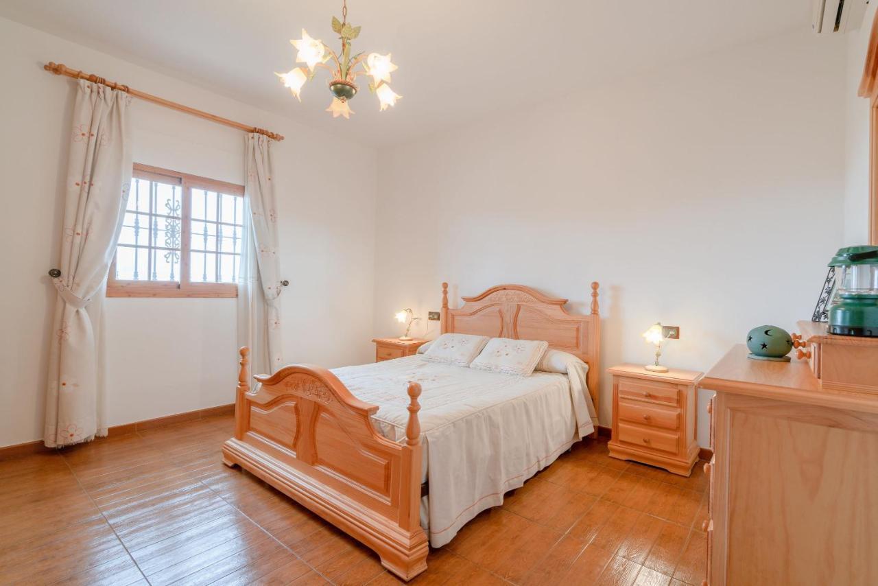 Cortijo La Encina Villa Sayalonga Ngoại thất bức ảnh