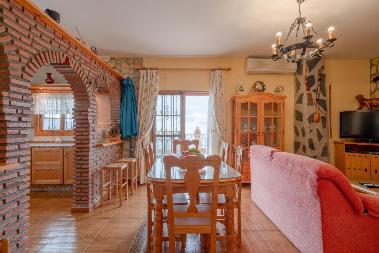 Cortijo La Encina Villa Sayalonga Ngoại thất bức ảnh